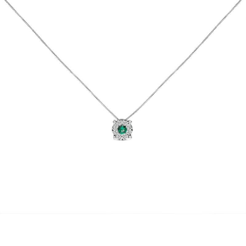 14K White Gold 3.8 MM Green Emerald and 1/3 Cttw Diamond Composite Halo 18" Pendant Necklace (F-G Color, VS2-SI1 Clarity)