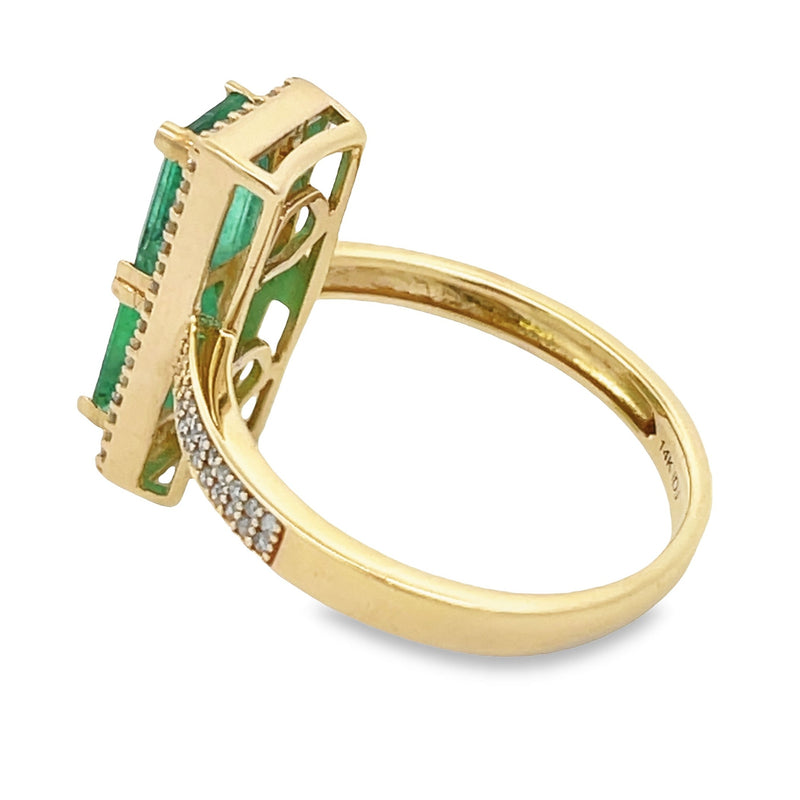 Genuine 2.34ct Emerald Diamond Ring 14KT Yellow Gold