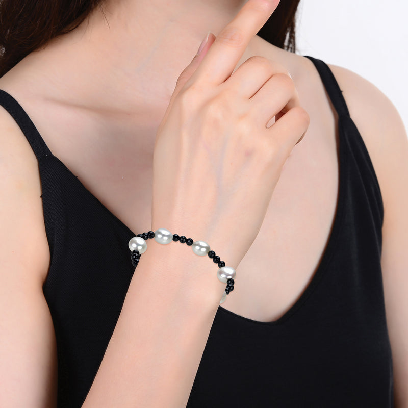 V3 Jewelry White Freshwater Pearl and Black Onyx stretchable Bracelet