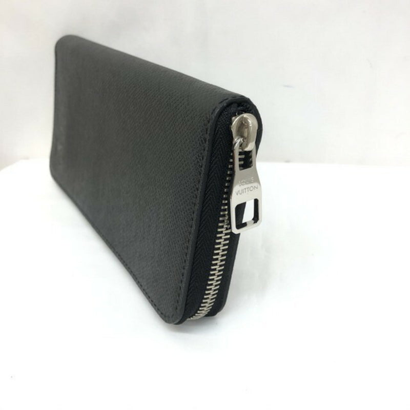 LOUIS VUITTON Louis Vuitton Long Wallet M30503 Zippy Vertical Noir Taiga LV Round Leather Mens