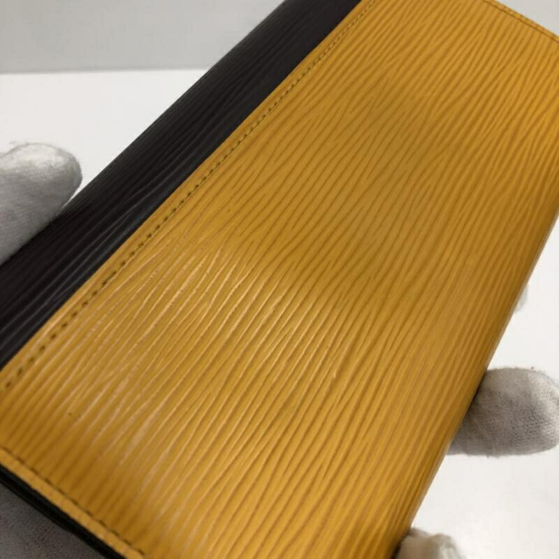 Louis Vuitton LOUISVUITTON Epi Portofeuil Sara Mimosa M60529