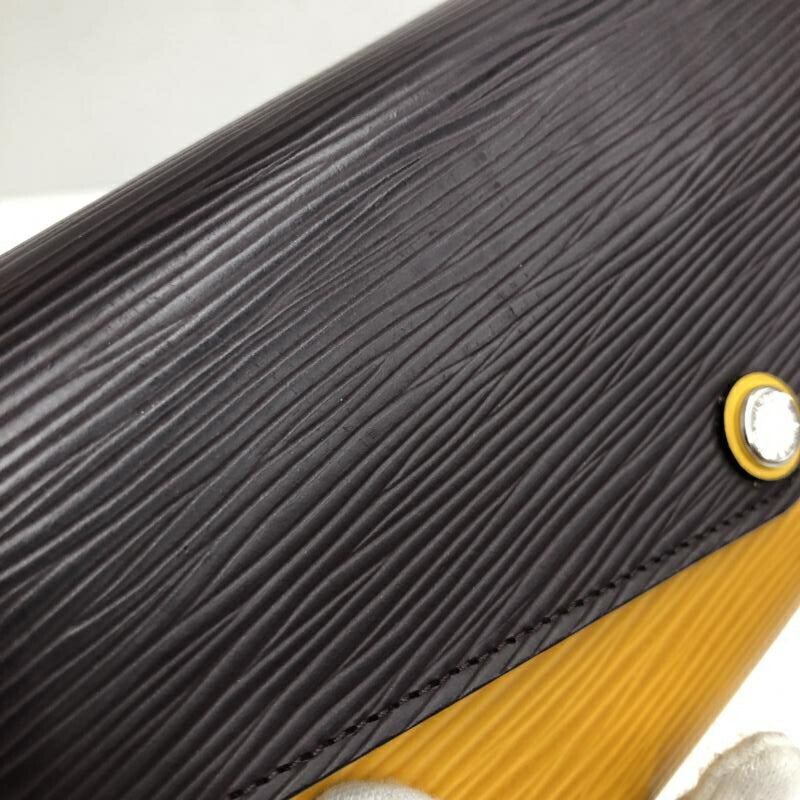 Louis Vuitton LOUISVUITTON Epi Portofeuil Sara Mimosa M60529