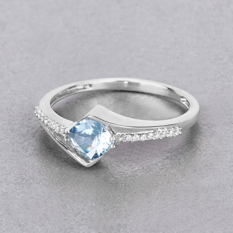 0.89 Carat Genuine Aquamarine and White Diamond 14K White Gold Ring