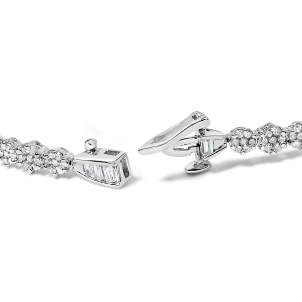 14k White Gold 2 1/2 Cttw Diamond Alternating Floral Cluster and Oval Link 7" Bracelet (G-H Color, SI2-I1 Clarity)