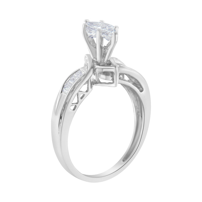 14K White Gold 1/2ct TDW Pie and Baguette cut Diamond Cocktail Ring (H-IVS1-VS2)