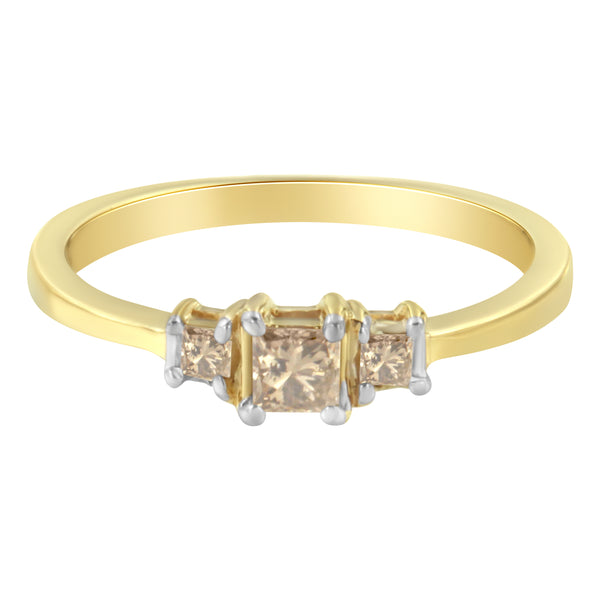 10K Yellow Gold 1/4 cttw 4-Prong Princess-Cut Diamond 3 Stone Ring Band (L-M Color, I1-I2 Clarity) - Size 7