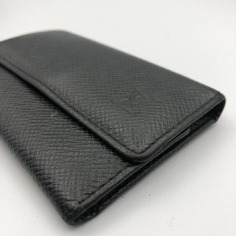 LOUIS VUITTON Louis Vuitton M30532 Multikre 6 Taiga Black Key Case