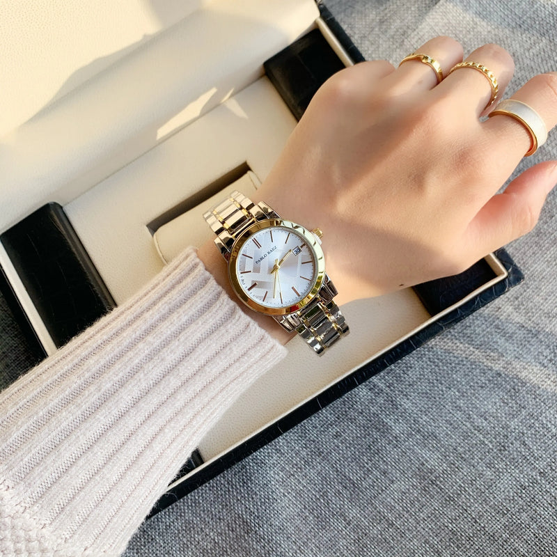 Luxurious Gold Women's Watch with Creative Fashion Steel Bracelet