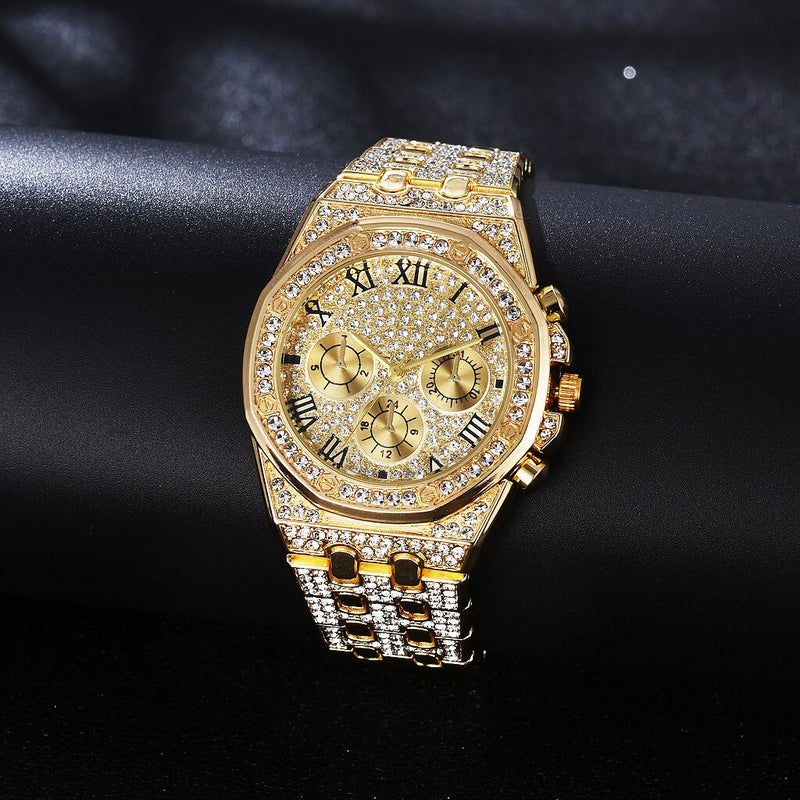 Gold Iced Out Quartz Wristwatch for Men