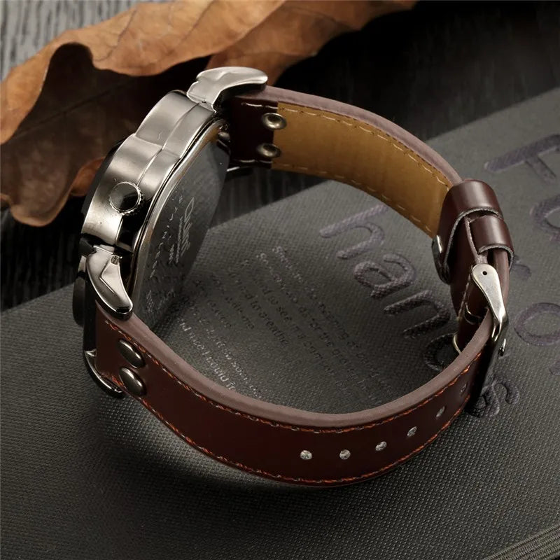 Stylish Two-Zone Luxury Men's Leather Watch