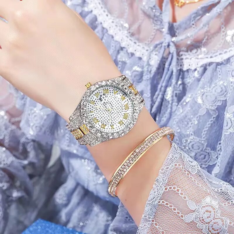 Gold Full Iced Out Quartz Wristwatch for Women