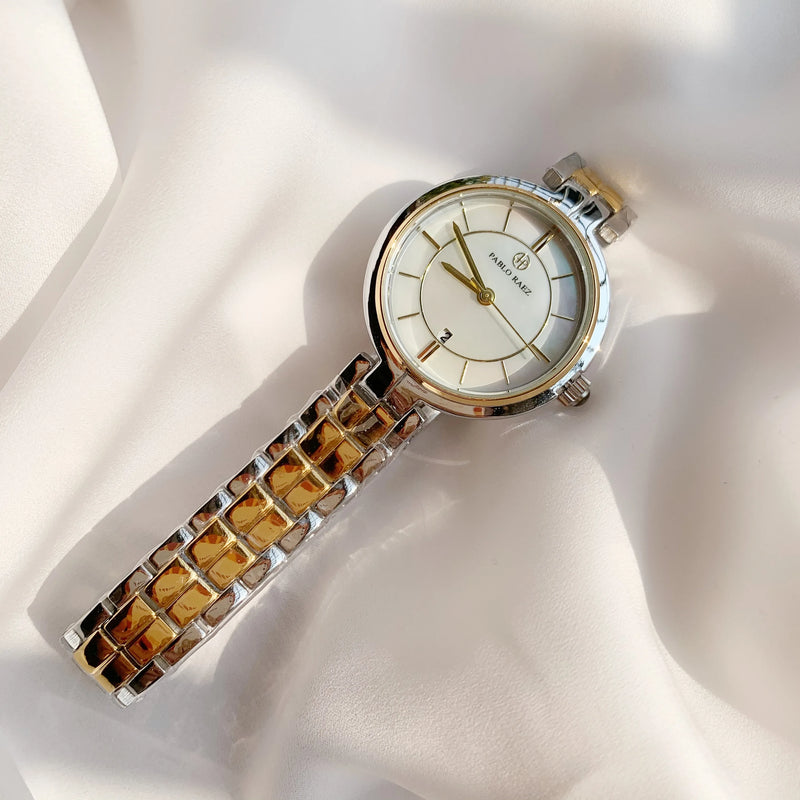 Gold Luxury Quartz Watch with Butterfly Lock & Waterproof Stainless Steel for Women.