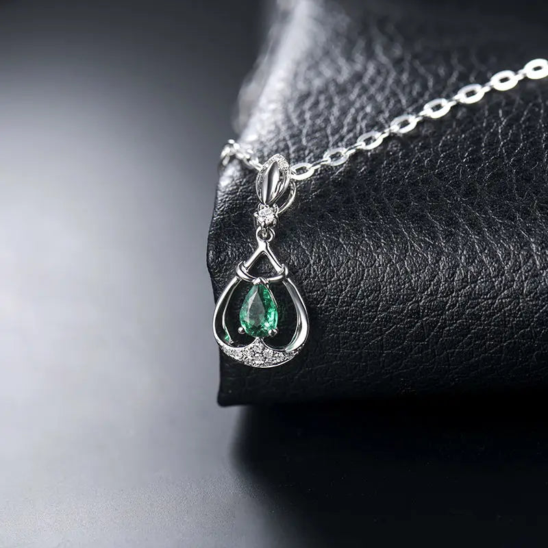 18KT White Gold Emerald and Diamond Pendant Necklace for Women