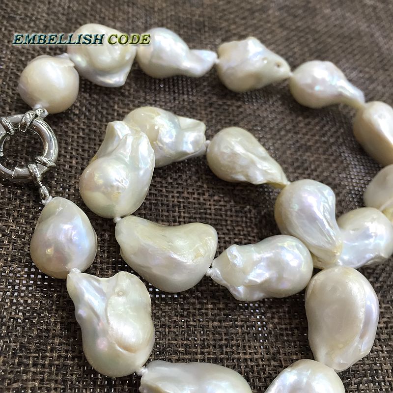 Selling Well White Color Large Size Tissue Nucleated Flame Ball Shape Baroque Pearl Necklace Freshwater Natural Pearls