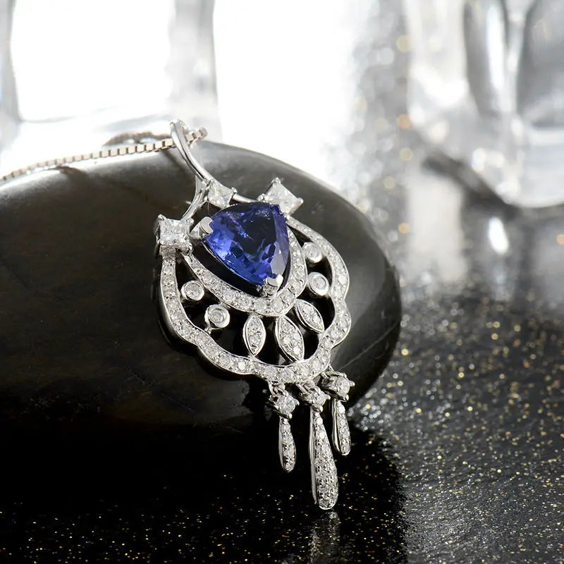 18kt White Gold Tanzanite Diamond Pendant for Women