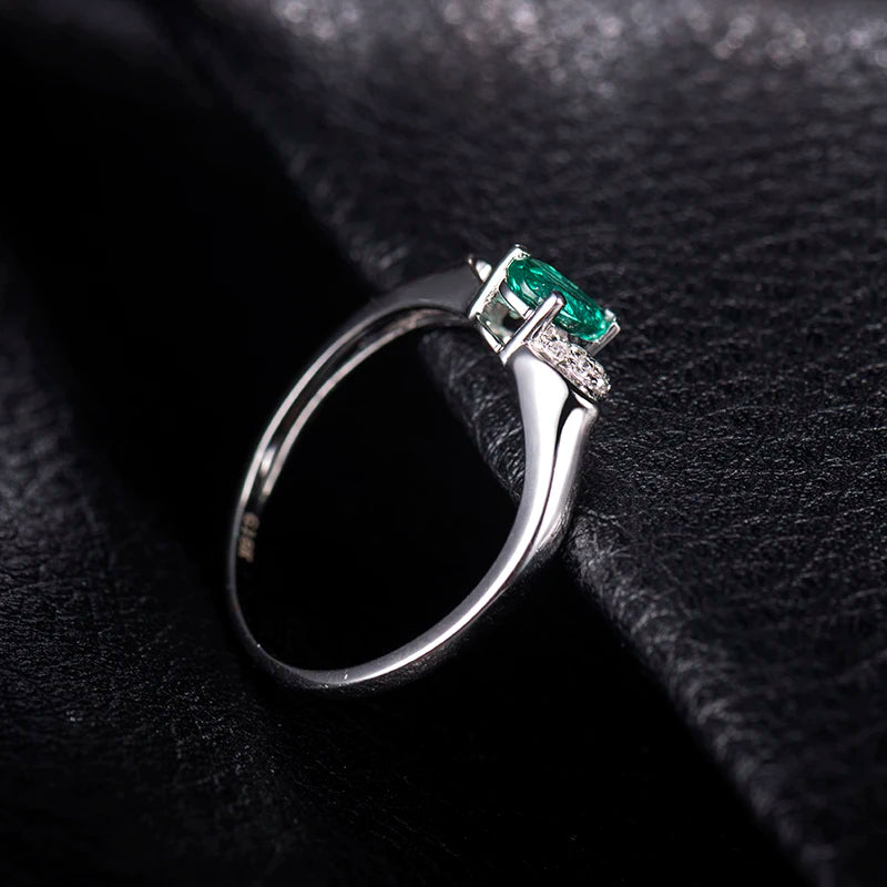 14K White Gold Green Pear Emerald Diamonds Ring for Women