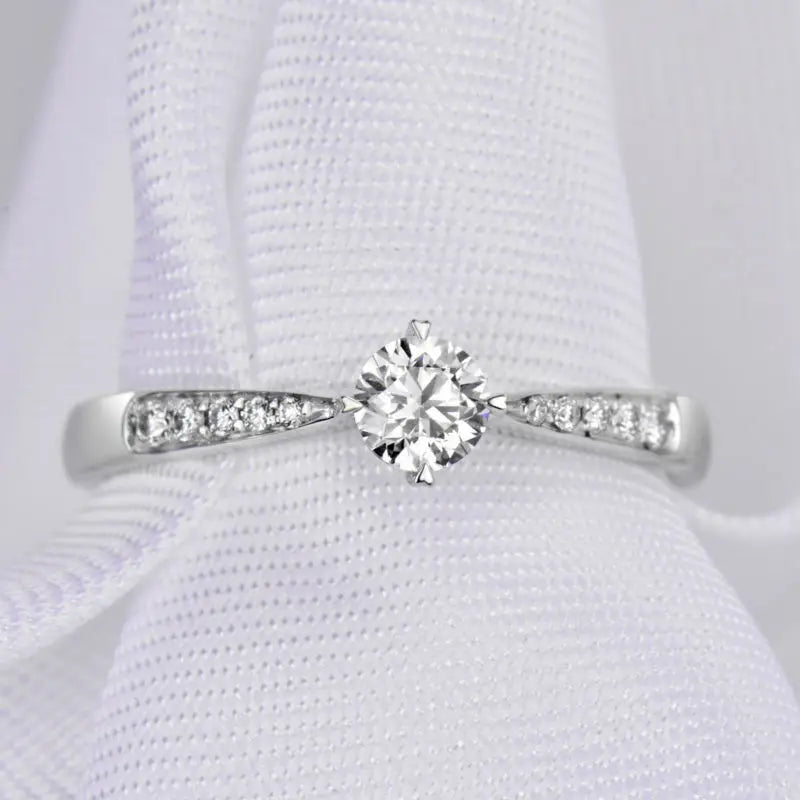 18K White Gold VS Diamond Bands Rings for Women