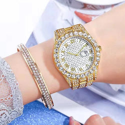 Gold Full Iced Out Quartz Wristwatch for Women