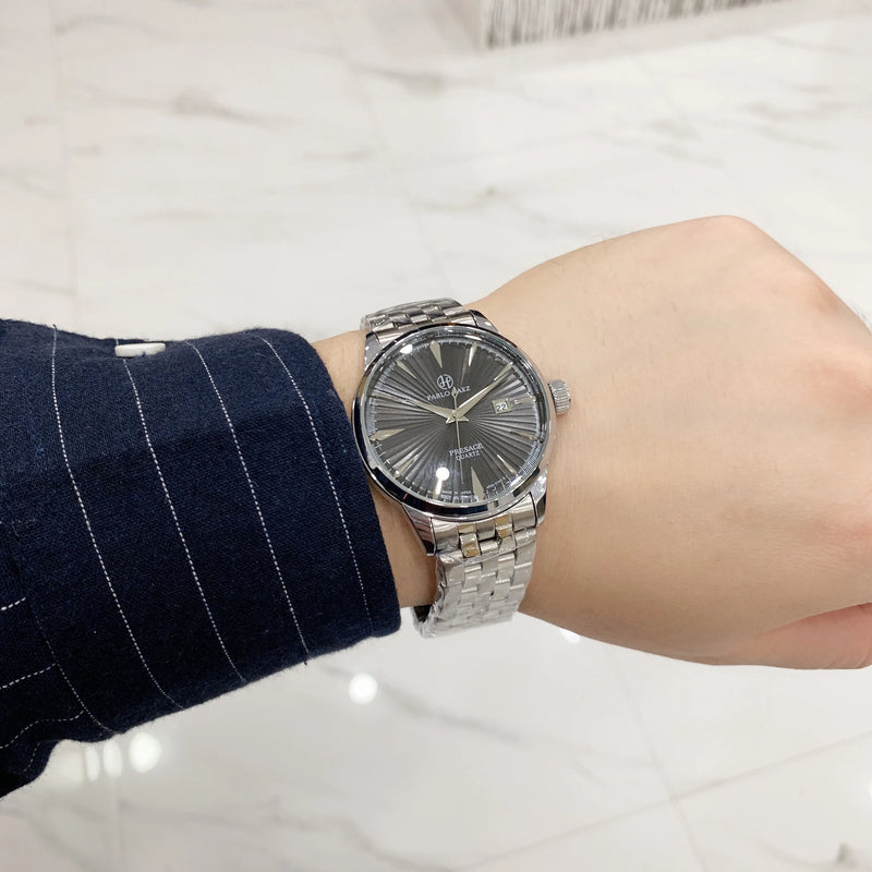 Luxury Quartz Stainless Steel Wristwatch