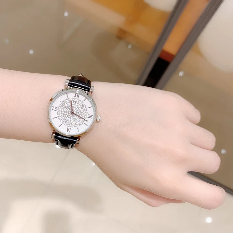 Luxury Full Diamond Casual Model Lady's Wristwatch with Quartz Movement and Leather Band.