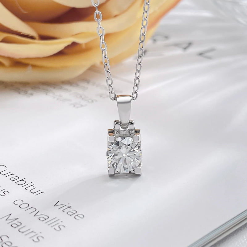 Sterling Silver 1CT Moissanite Pendant Necklace for Women