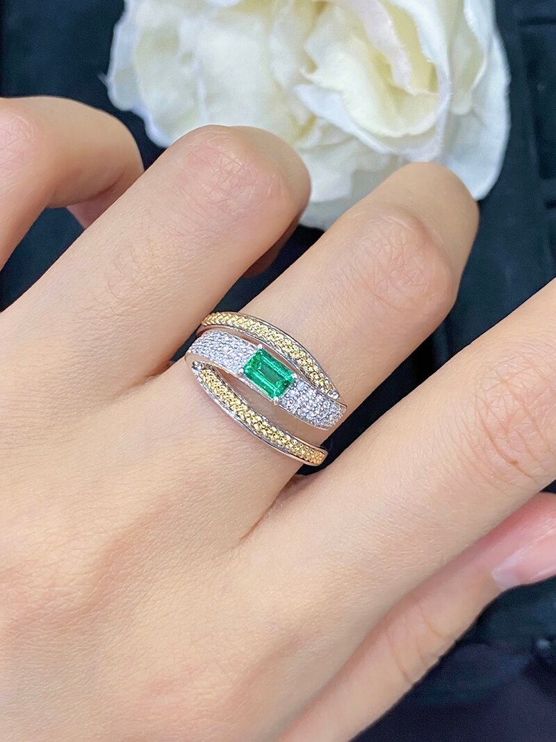 18K White Gold Natural Emerald Wedding Band for Women