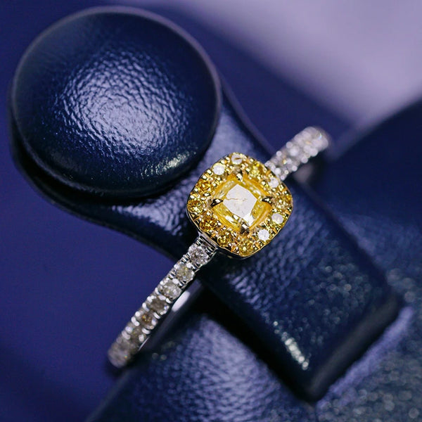 18K White Gold 0.40 Carat Yellow Diamond Engagement Ring for Women