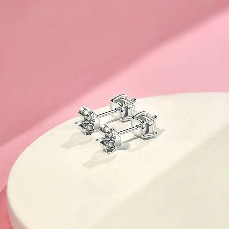 925 Sterling Silver 0.80ctw Moissanite Stud Earrings for Women