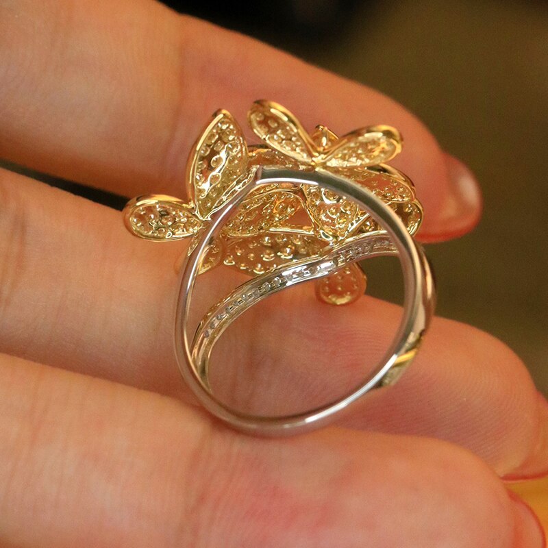18K Yellow Gold 1.2 ctw Natural Diamond Flower Ring for Women