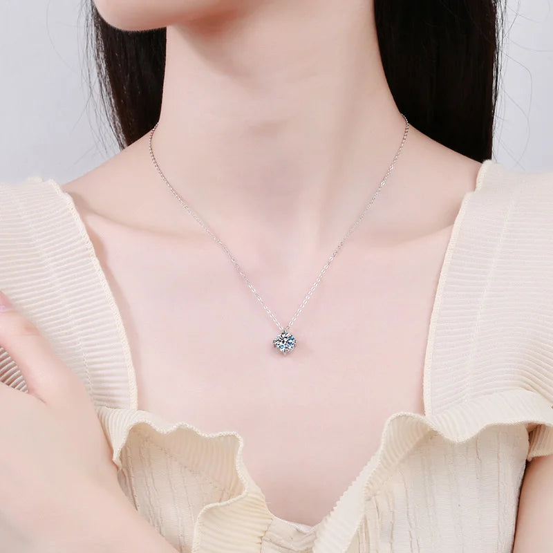 S925 Silver Moissanite Halo Pendant for Women