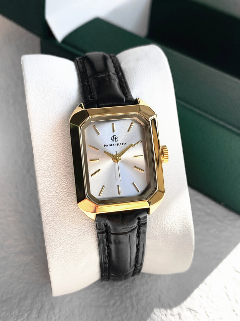 Luxury Women's Square Gold Wristwatch with Leather Band - Fashionable Quartz Clock.