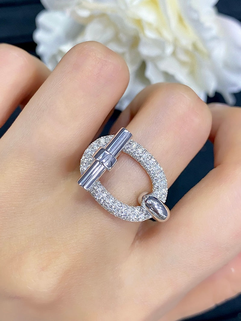 18K Gold Pig Nose Diamond Ring for Women