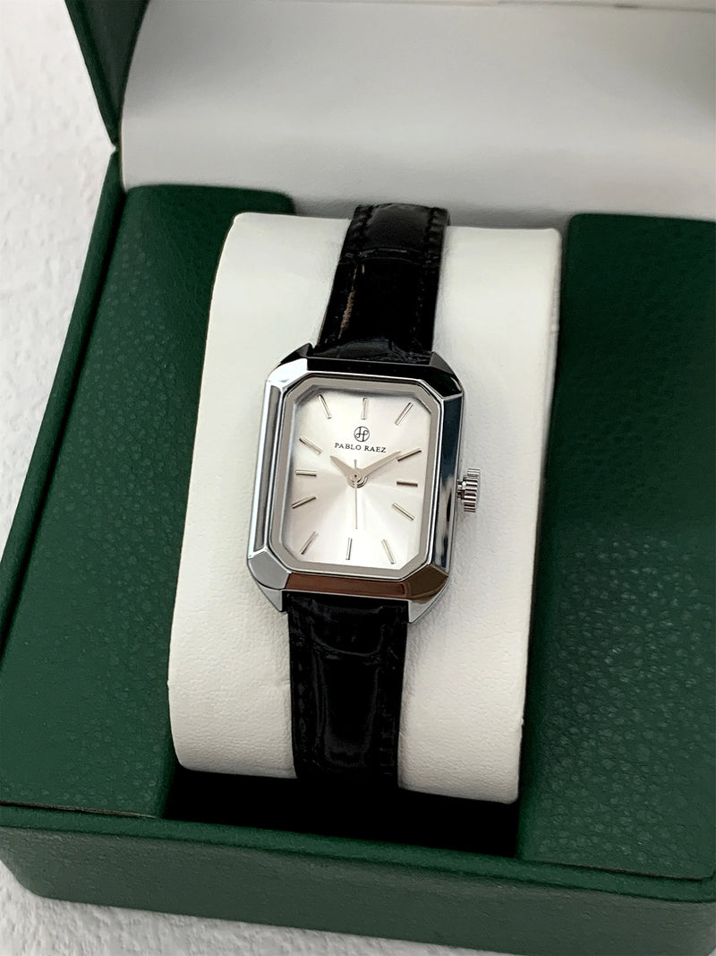 Luxury Women's Square Gold Wristwatch with Leather Band - Fashionable Quartz Clock.