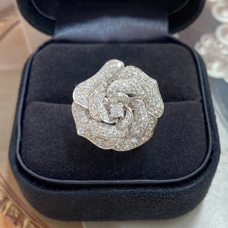 18K White Gold Natural Diamond Flower Rings for Women