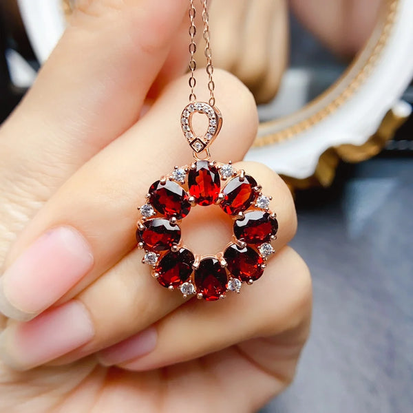 S925 Sterling Silver Natural Garnet Wreath Pendant Necklace for Women