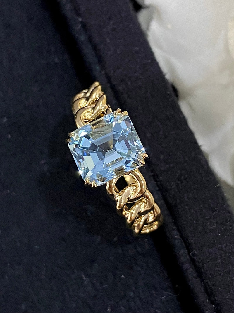 18K Yellow Gold Aquamarine Ring, Romantic Classic Design for Women
