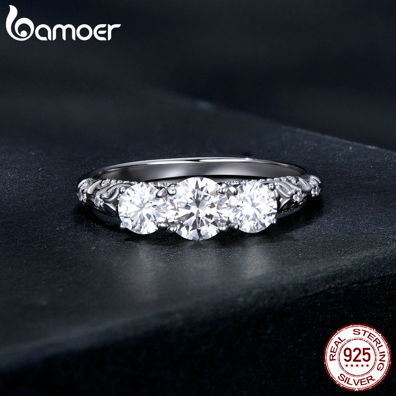 Platinum Plated 1.1CTTW Round Moissanite Ring for Women.