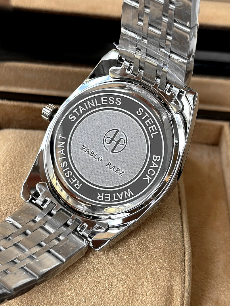 Luxury Men's Quartz Watch with Waterproof Date Feature and Stainless Steel Strap