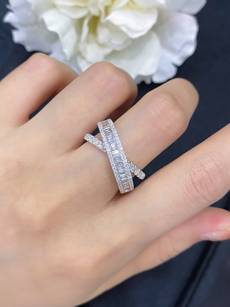 18K White Gold 1.22 ct Diamond Intersection Design Ring for Women