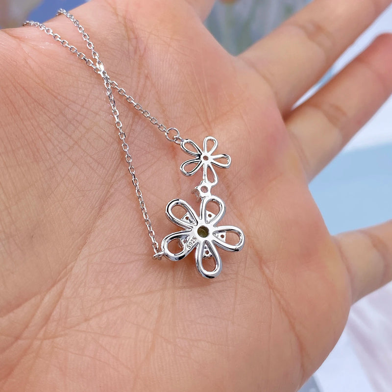 Sterling Silver Natural Emerald Flower Pendant Necklace for Women