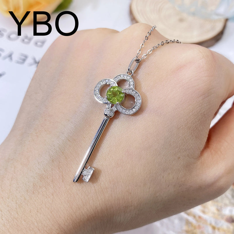 925 Sterling Silver Peridot CZ Key Clover Pendant Necklace for Women