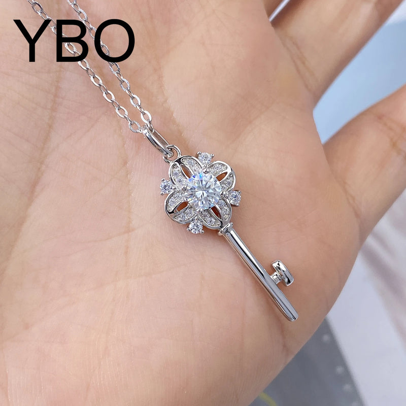 925 Sterling Silver 0.50ctw Moissanite Flower Pendant Necklace for Women