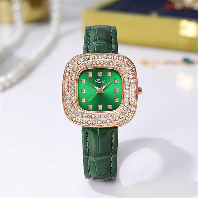 Stainless Steel Full Star Diamonds Quartz Watch for Women.