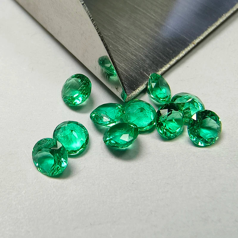 Platinum Lab Grown Emerald Round Shape VVS1 Gemstone Rings Earrings Making