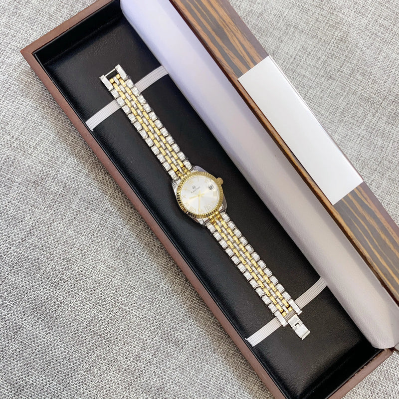 Luxury Oyster-Style Women's Designer Watch with Date Feature & Gold Finish