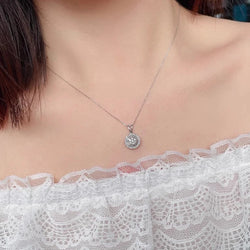 18K White Gold Natural Diamond Pendant Necklace for Women