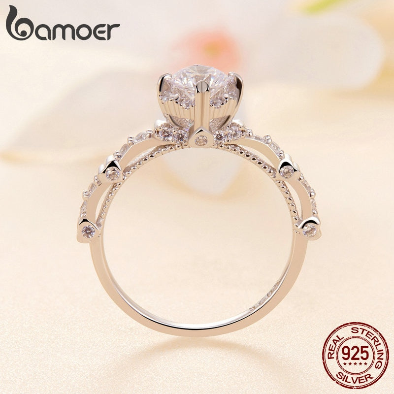 14k Gold 0.5ct Round Moissanite Ring for Her