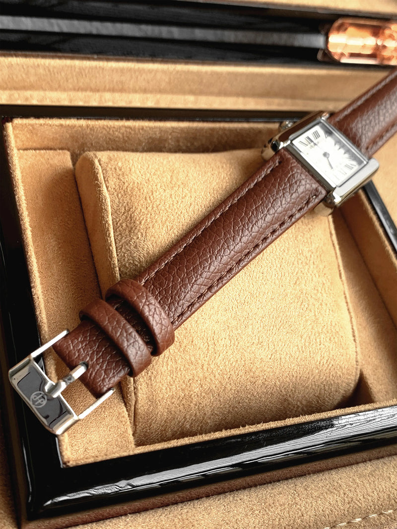 Elegant Lady's Quartz Wristwatch in Brown Leather