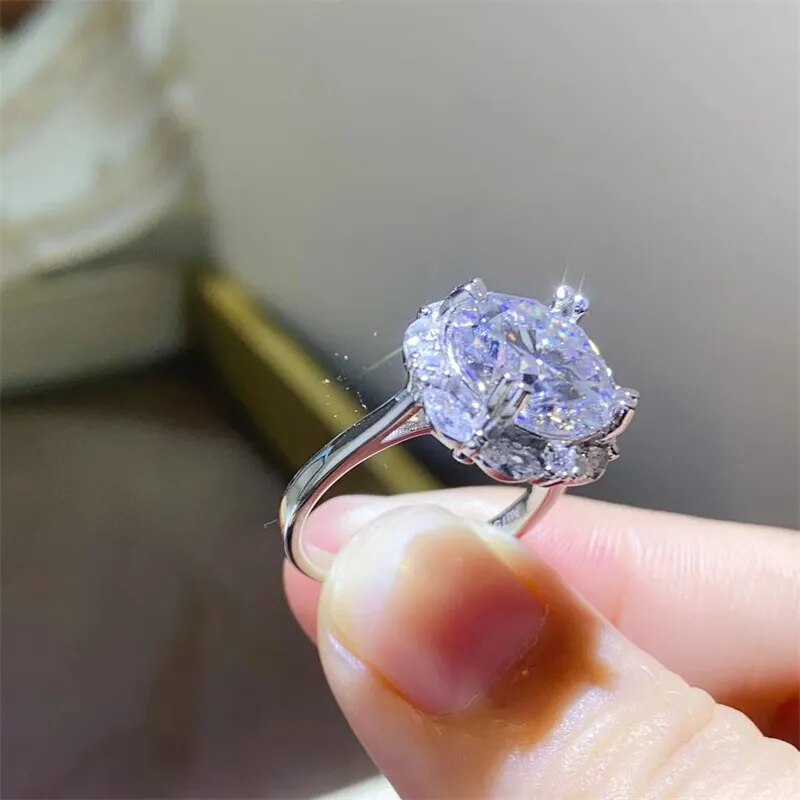 925 Sterling Silver 5CT D Color Moissanite Round Cut Engagement Ring for Women