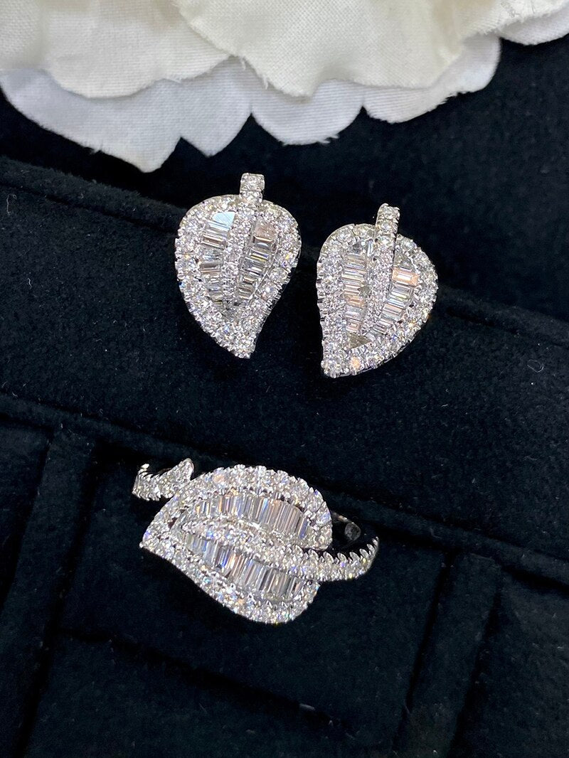 18K White Gold Diamond Leaf Ring for Women